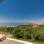 One - Happy Kostrena