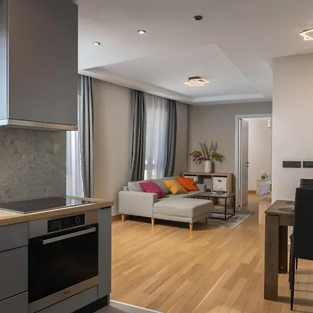 One - Happy Apartment *