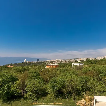 Apartman One Sea-view Balcony & Parking - Happy *